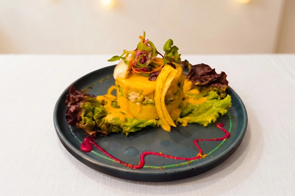 Plato de la carta de Lo Nuestro Restaurant